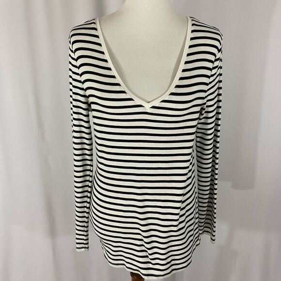 A New Day V Neck Long Sleeve Top - Picture 1 of 4
